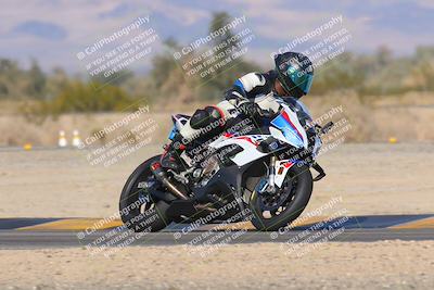 media/Dec-15-2023-Apex Assassins (Fri) [[91f19fb1c7]]/Trackday 2/Session 2 (Turn 4)/